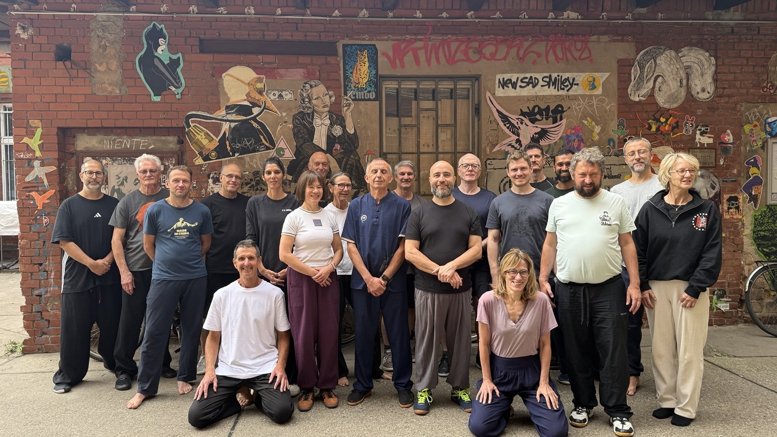 Gruppenfoto des gemeinsamen Yilu-Trainings